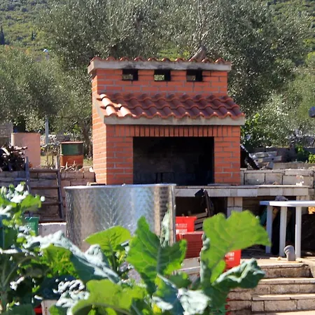 By The Sea Kneza, Korcula - 4365